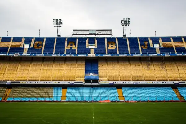 Sådan indretter du en Boca Juniors-matchdag i haven med grillmåtte og tema snacks